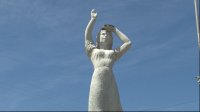 Con la inauguración del monumento a la mujer del hombre de mar la Liga Marítima de Chile celebró cien años de vida.