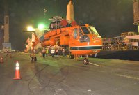 Iquique Terminal Internacional realiza inédita operación para embarcar el helicóptero cisterna más grande del mundo