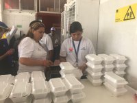 Trabajadores de Empresa Portuaria Arica reúnen fondos con masiva Tallarinata para Teletón