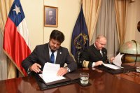 Pilotos Primeros y Capitanes de Alta Mar volverán a ser considerados como alumnos en el curso de informaciones de la Academia de Guerra Naval.