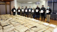 ASOEX y Puerto Valparaíso entregan cajas de alimentos a trabajadores portuarios