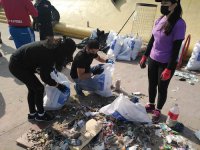 Círculo de seguridad y protección bahía Antofagasta realiza operativo de limpieza en playa Paraíso