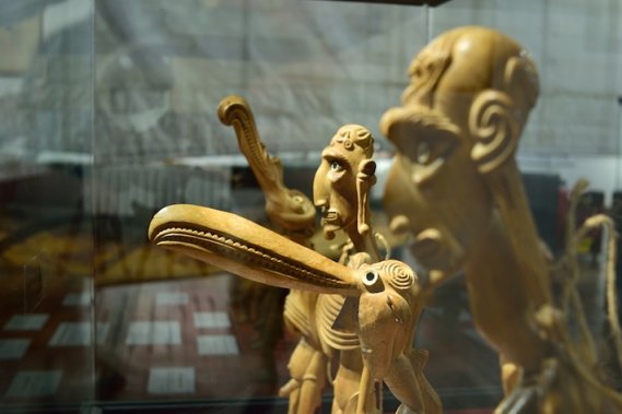 Museo Marítimo Nacional inauguró exposición titulada: “Aué Te Miro: 300 años de modernidad en Rapa Nui”.