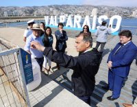 Puerto Valparaíso y Seremi de Medio Ambiente inauguran receptáculos de colillas de cigarro en borde costero