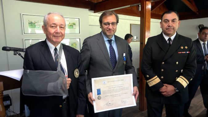 Gerente General de CSAV Oscar Hasbún fue elegido Empresario Marítimo 2022 por la Liga Marítima de Chile