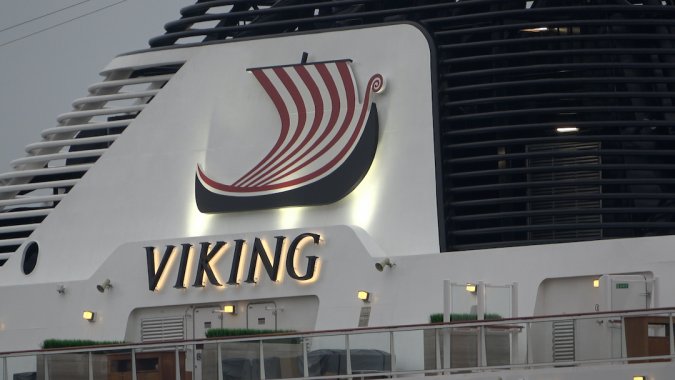 Con arribo de crucero Viking Polaris ya van 21 naves de pasajeros que llegan a Valparaíso.