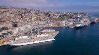 Cerca de 7 mil pasajeros y más de 8 mil maletas se movilizaron en Valparaíso con triple recalada de cruceros