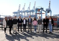 Delegación peruana visita Puerto Valparaíso para recoger experiencia sobre PCS Silogport
