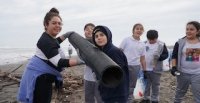 Puerto San Antonio organizó jornada de limpieza del Humedal Lagunas Ojos de Mar de Llolleo junto a alumnos del colegio José Luis Norris