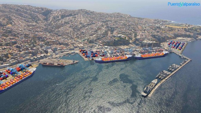 El Presidente de Puerto Valparaíso, Luis Eduardo Escobar, minimizó los efectos del puerto de Chancay.