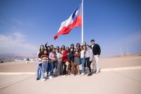 Estudiantes de Perú y Bolivia finalizaron programa de becas en el puerto de Arica