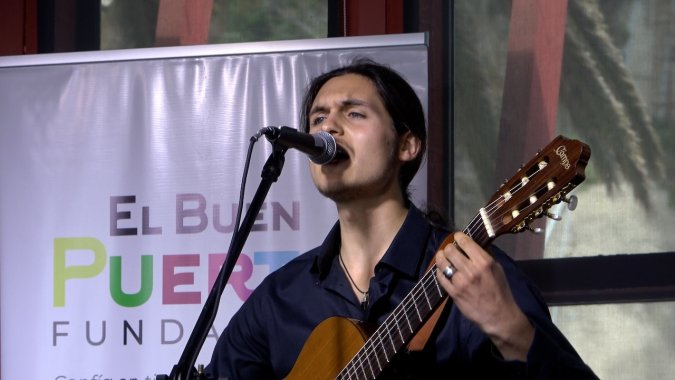 Con la canción “Sueño Valparaíso”, el músico Benjamín Ben Azul ganó el concurso “Canto a lo Porteño”.