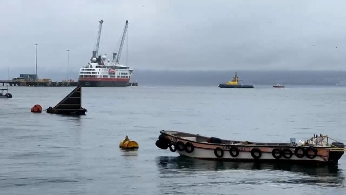 Con dos naves de pasajeros se inició la temporada de cruceros en Puerto Coquimbo uno de los cuales fue visitado por los vecinos.