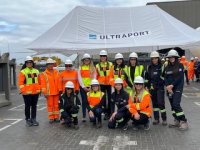 Seremi de la Mujer se reúne con trabajadoras portuarias de Ultraport Mejillones