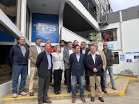 Ministro de Agricultura recorrió el puerto de Valparaíso en “peak” de exportación frutícola