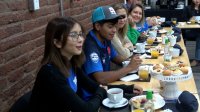 Ultraport y TPS recibieron a jóvenes porteños que participaron en el Mundial de Stand Up Paddle realizado recientemente en Estados Unidos.