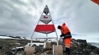 Fareros del fin del mundo y su misión en el territorio chileno antártico