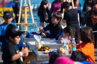 Concurso de pintura “Mayo a tu Pinta” fue una verdadera fiesta ciudadana en el Paseo Bellamar del puerto de San Antonio