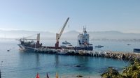 Ian Taylor agenció la descarga de horno industrial de 364 toneladas en el puerto de Quintero