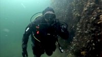 El doctor de la Universidad de Magallanes, Andrés Mancilla, destaca la colaboración de la Armada con el mundo científico.