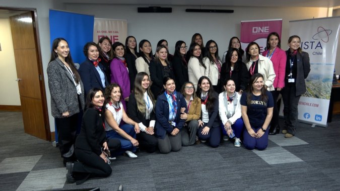 Equidad y el liderazgo femenino en red de mujeres reunida en Terminal Pacífico Sur.