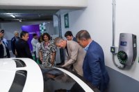 UC CHRISTUS y CHASS inauguran el Hub de carga para vehículos eléctricos más grande del centro de Santiago