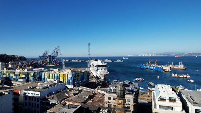 Viking Jupiter de la compañía Viking Ocean Cruises arribó a Terminal Portuario Valparaíso, TPV.