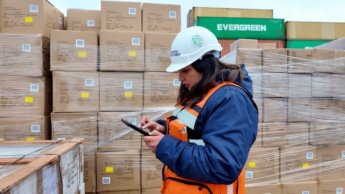 Puerto Columbo, un actor destacado en el sector de almacenes extraportuarios en Chile.